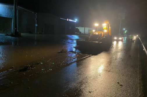 SÖKE BELEDİYESİ ANINDA MÜDAHALE ETTİ.