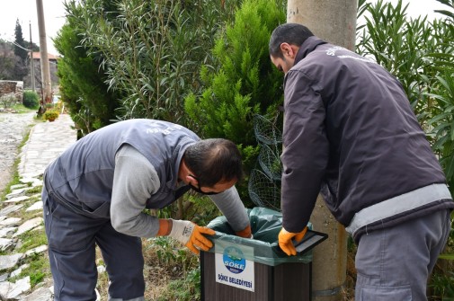 Söke’nin turizm cennetine dekoratif çöp kutuları