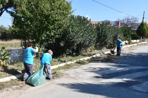 SÖKE BELEDİYESİ SOKAK SOKAK TEMİZLİK ÇALIŞMASINA DEVAM EDİYOR